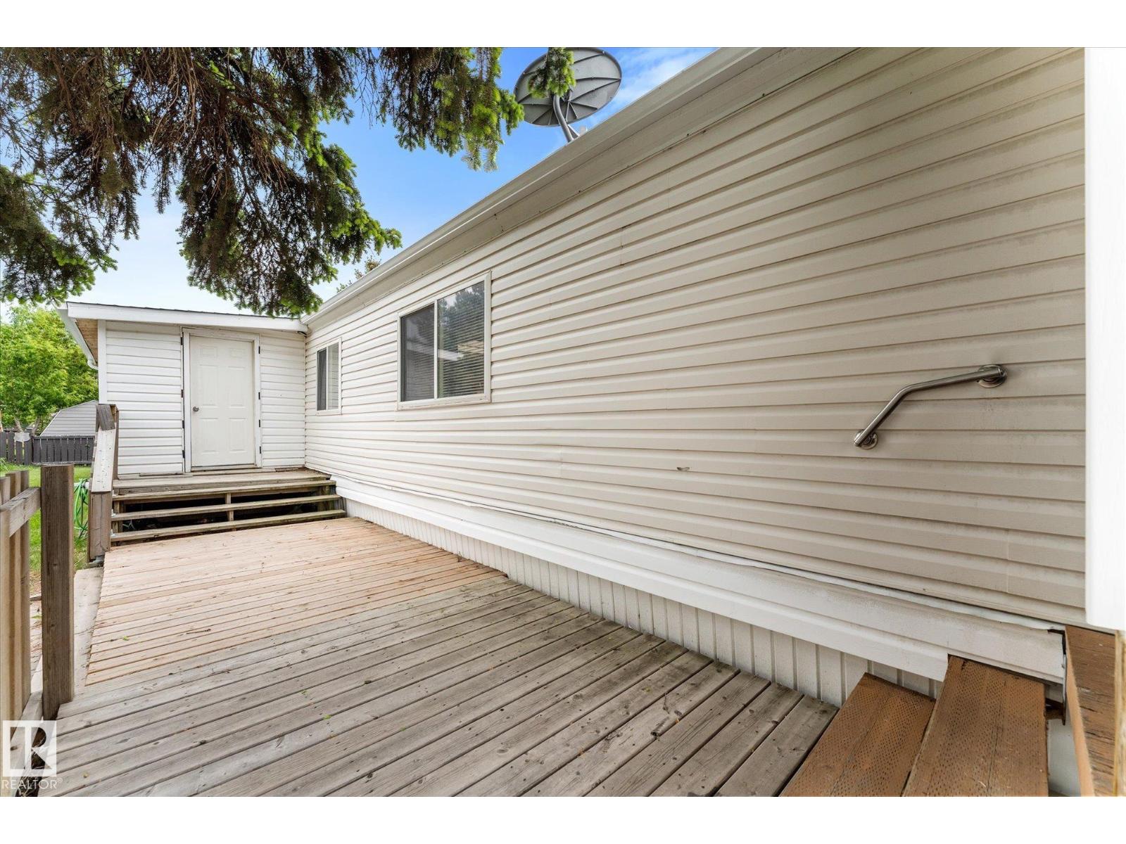 1063 LAKELAND CR - 34