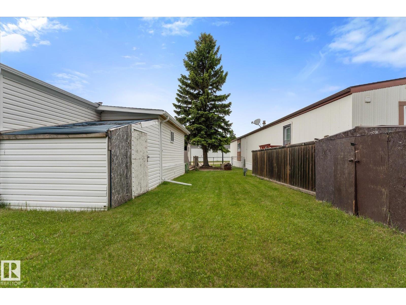 1063 LAKELAND CR - 37
