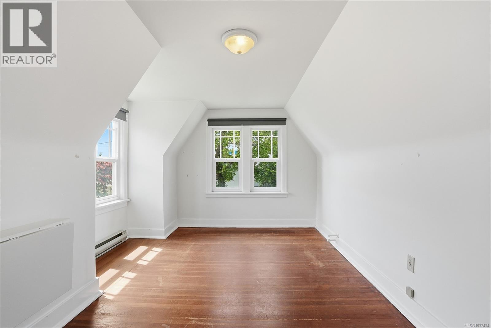 15 Linden Ave - 26