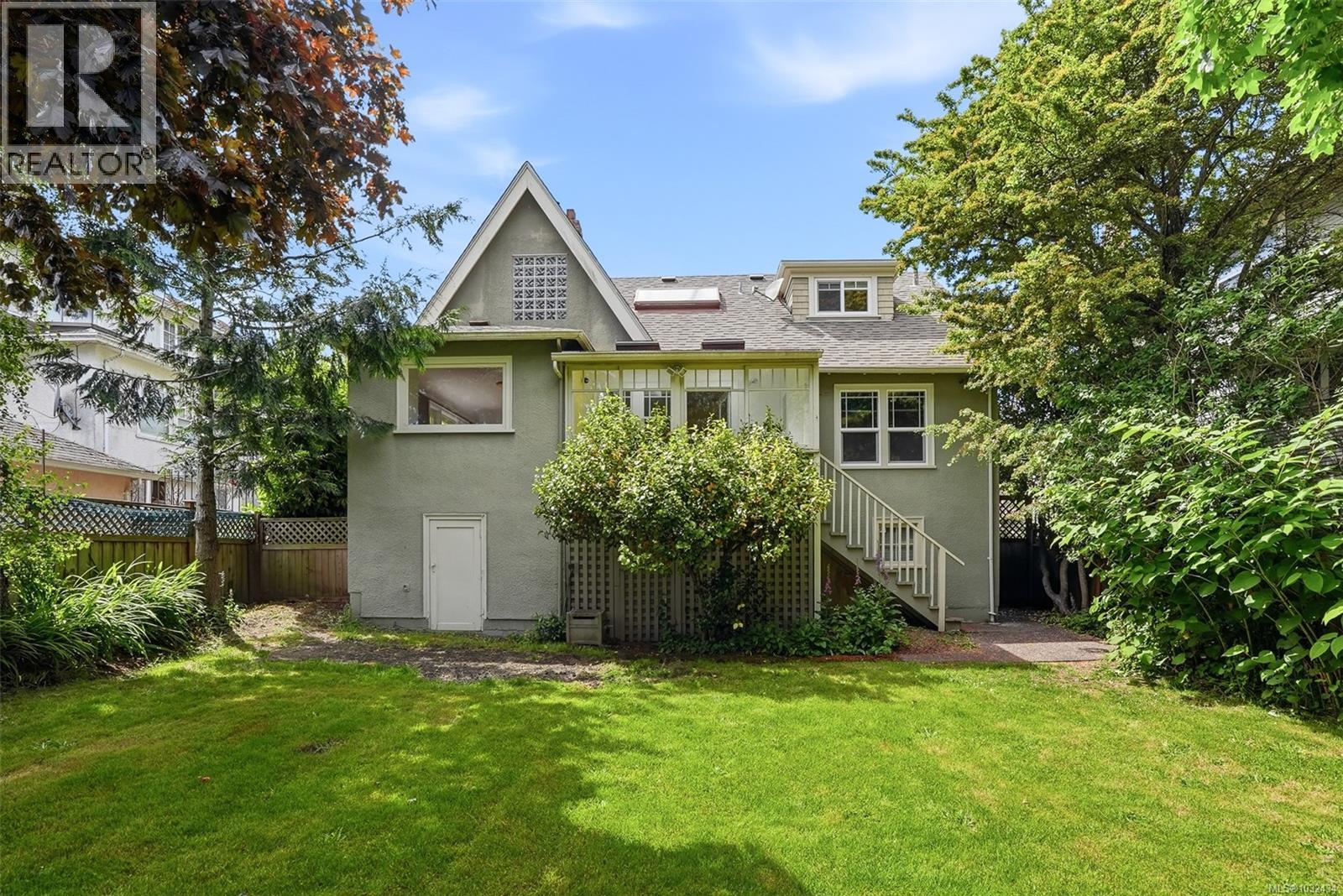  15 Linden Avenue, Victoria