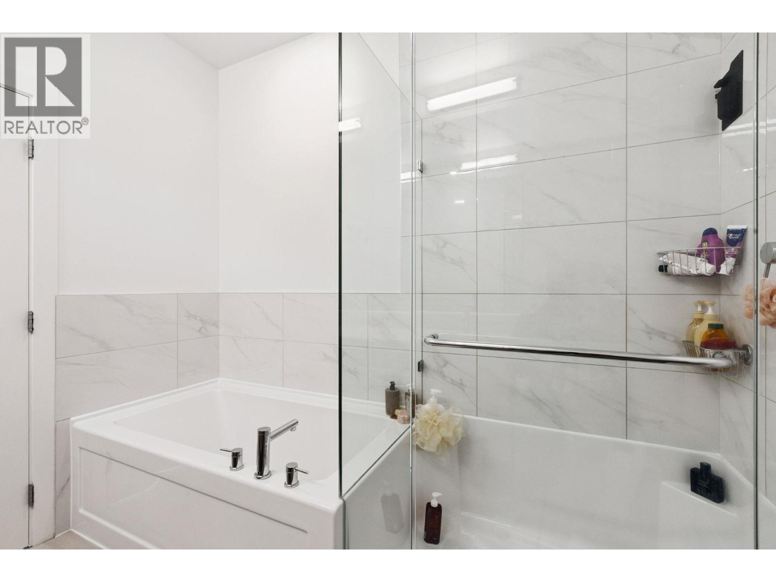 38 3597 MALSUM DRIVE, North Vancouver