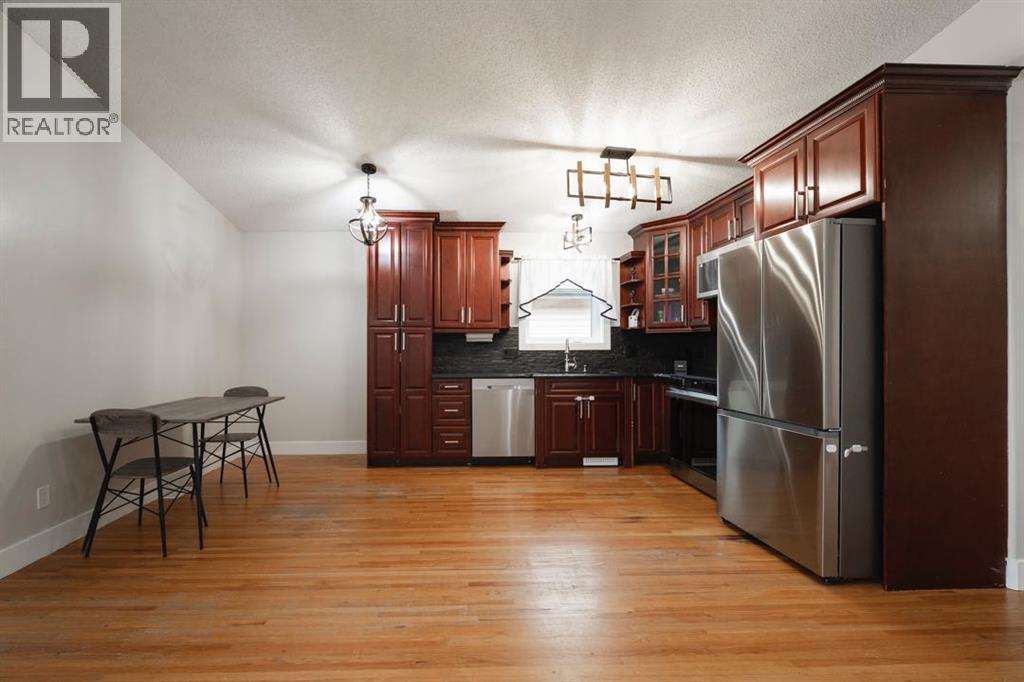 280 Diefenbaker Drive — photo 12