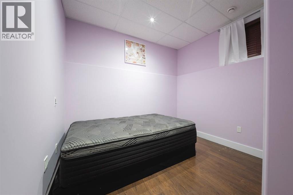 280 Diefenbaker Drive — photo 30