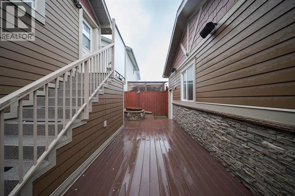 280 Diefenbaker Drive — photo 36