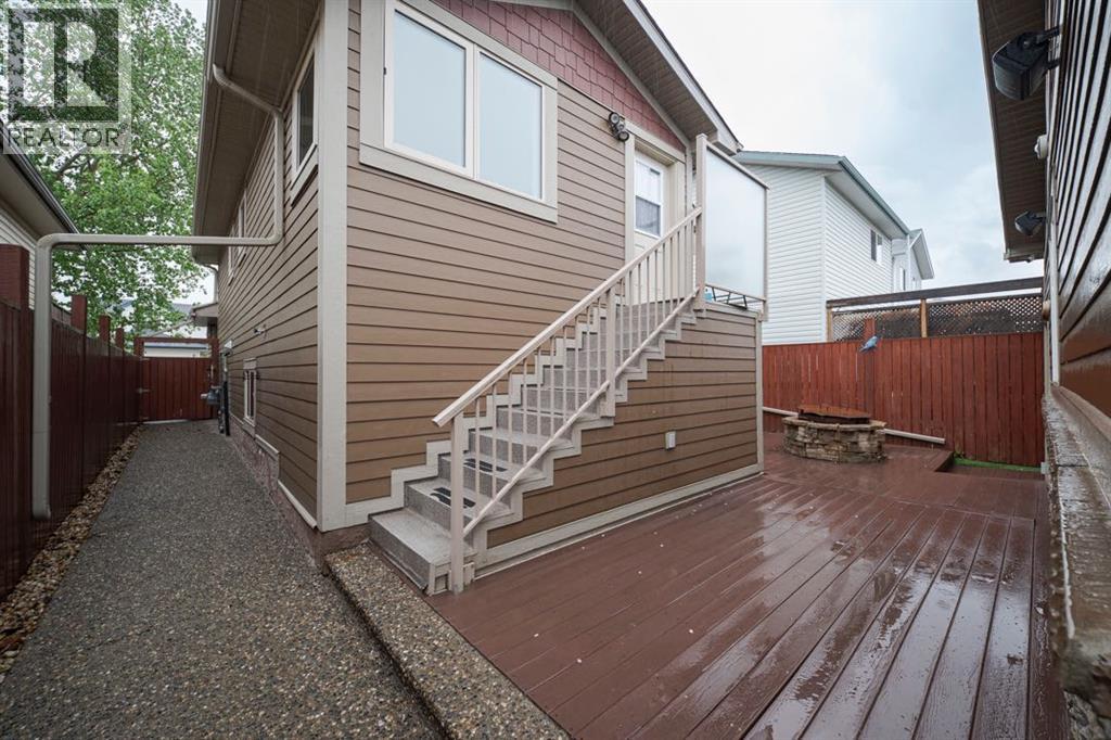 280 Diefenbaker Drive — photo 37
