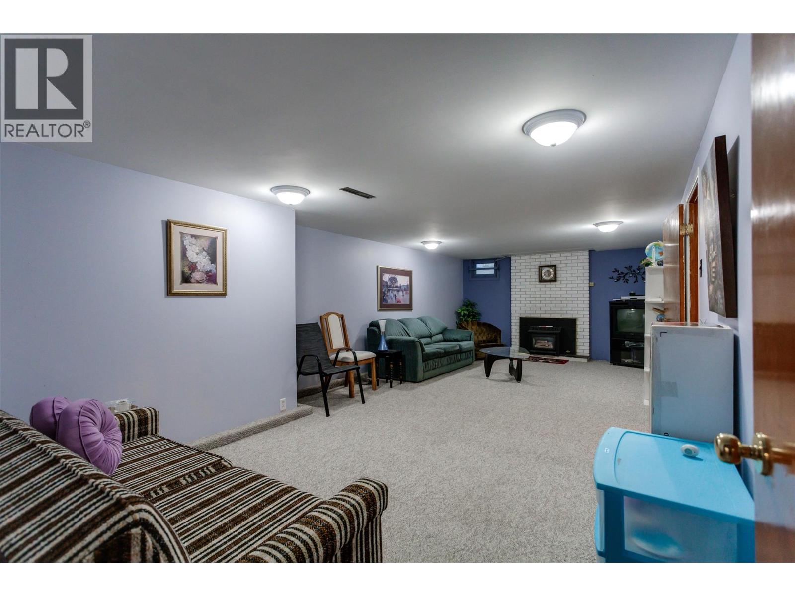  3607 39 Avenue, Vernon