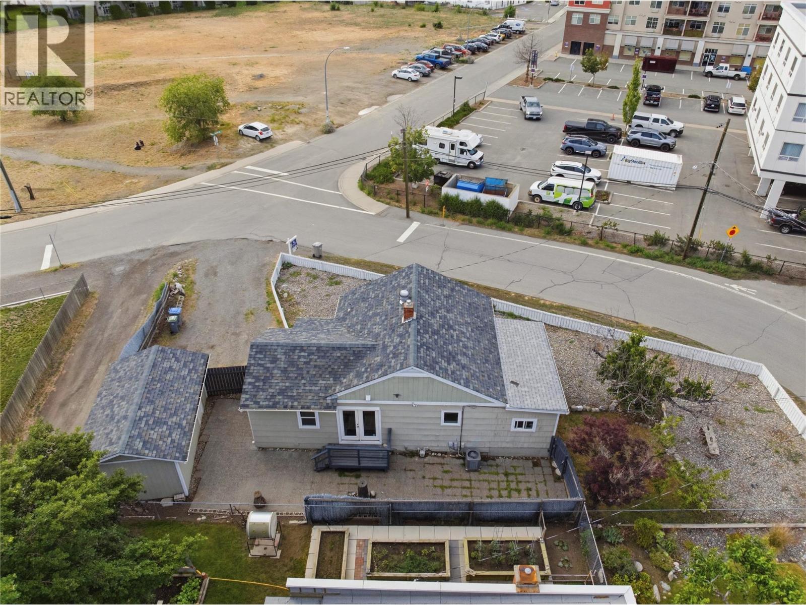 121 Willow Street - 12