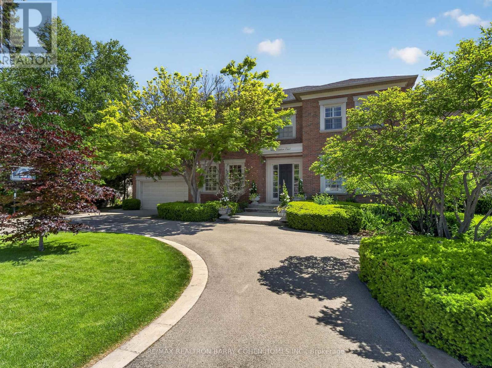 Listing photo of 3 VERNHAM COURT