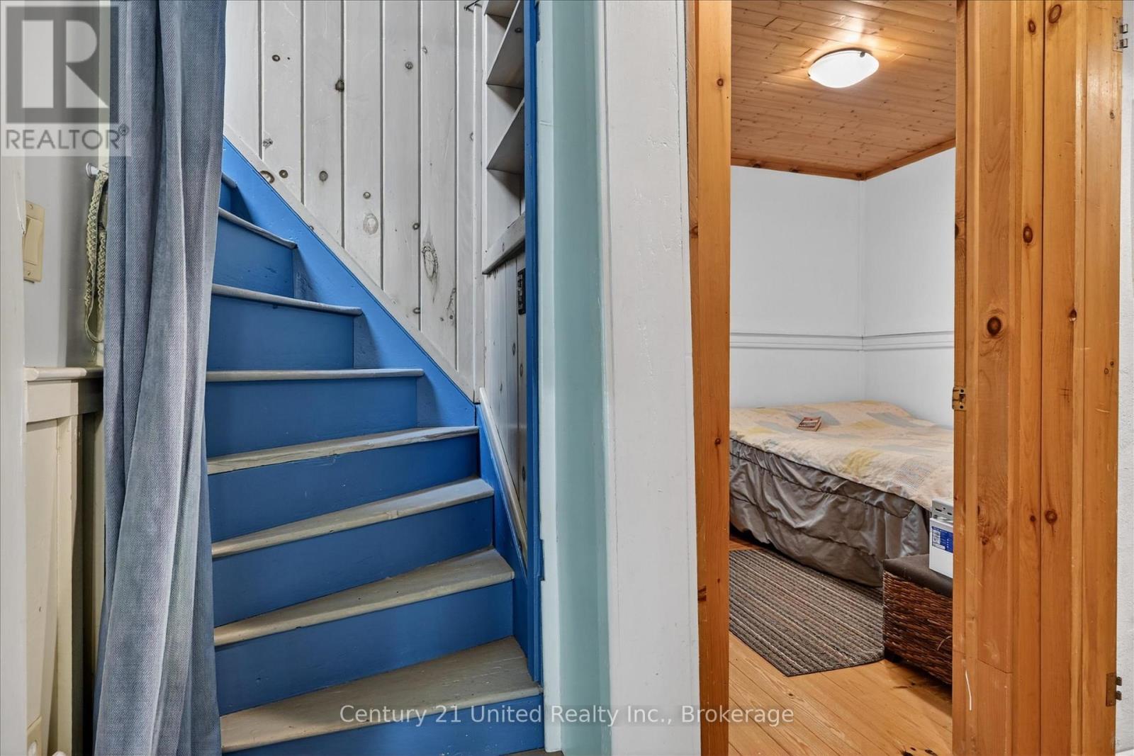 90 BOWEN ROAD - 22