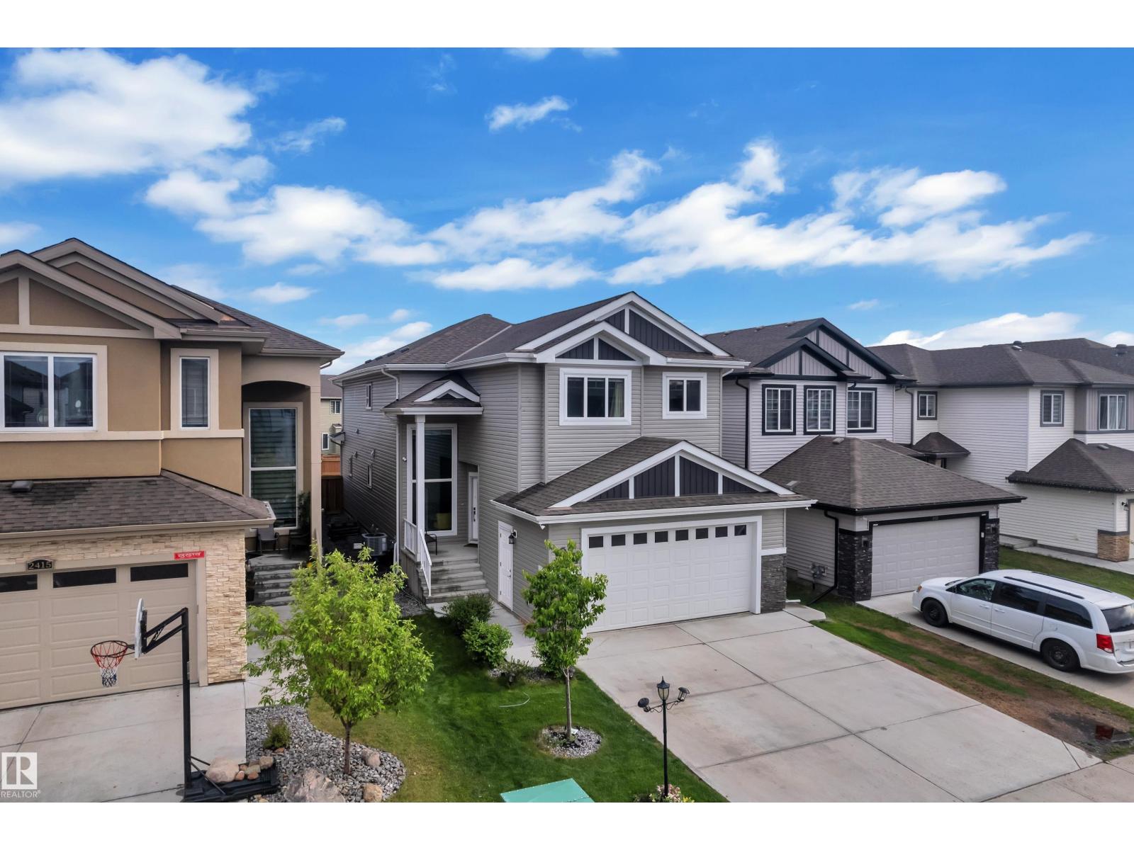 2419 15 AV NW - photo 2