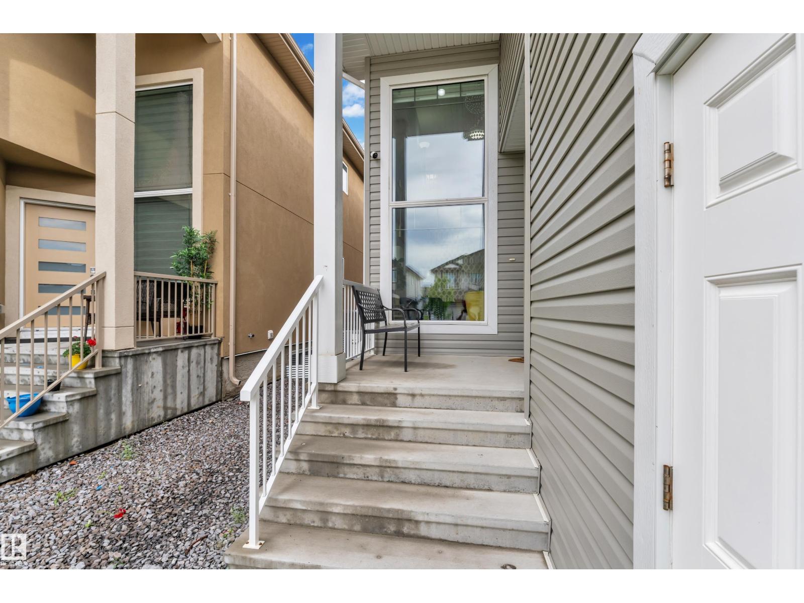 2419 15 AV NW - photo 3