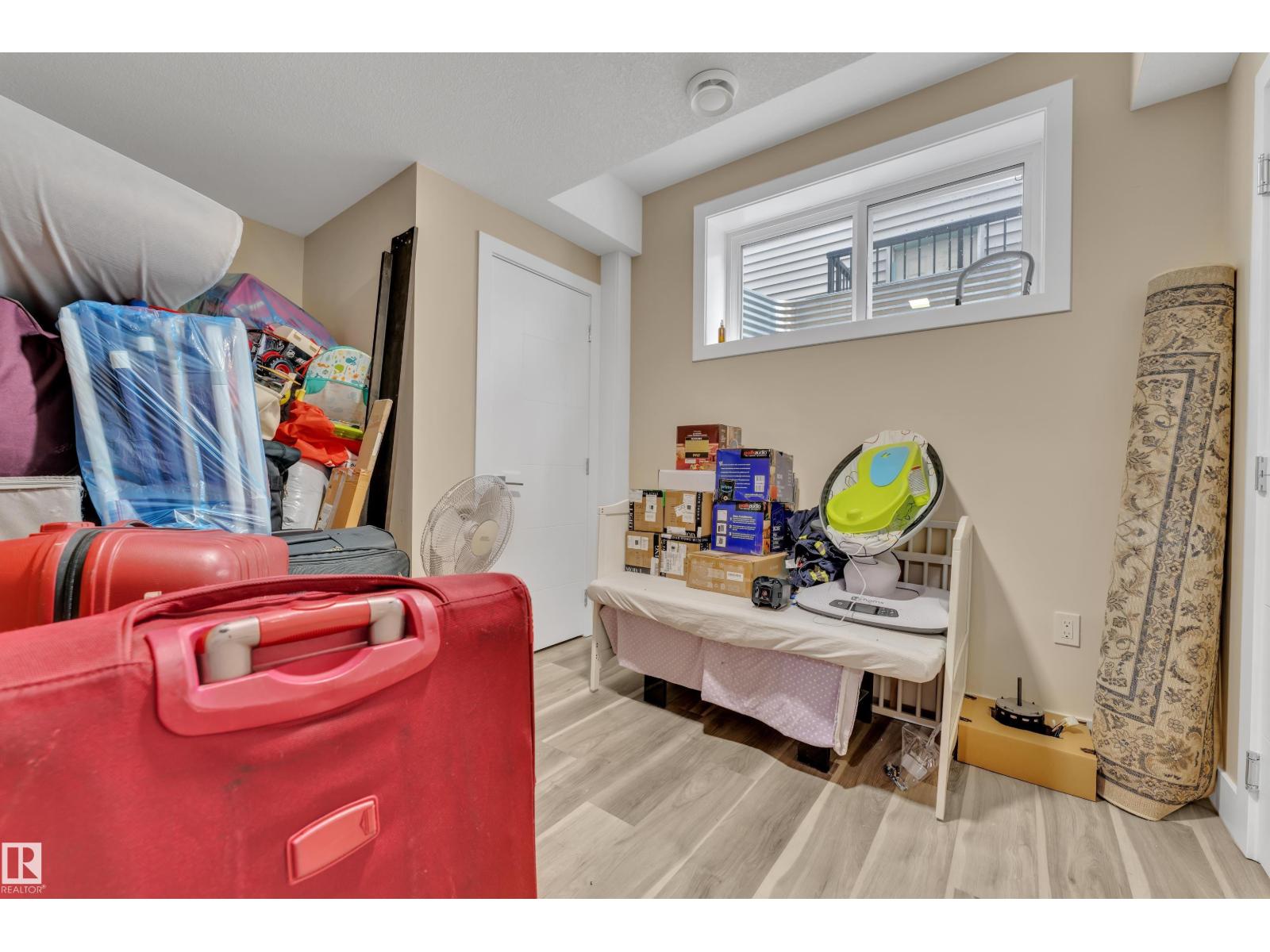 2419 15 AV NW — photo 38