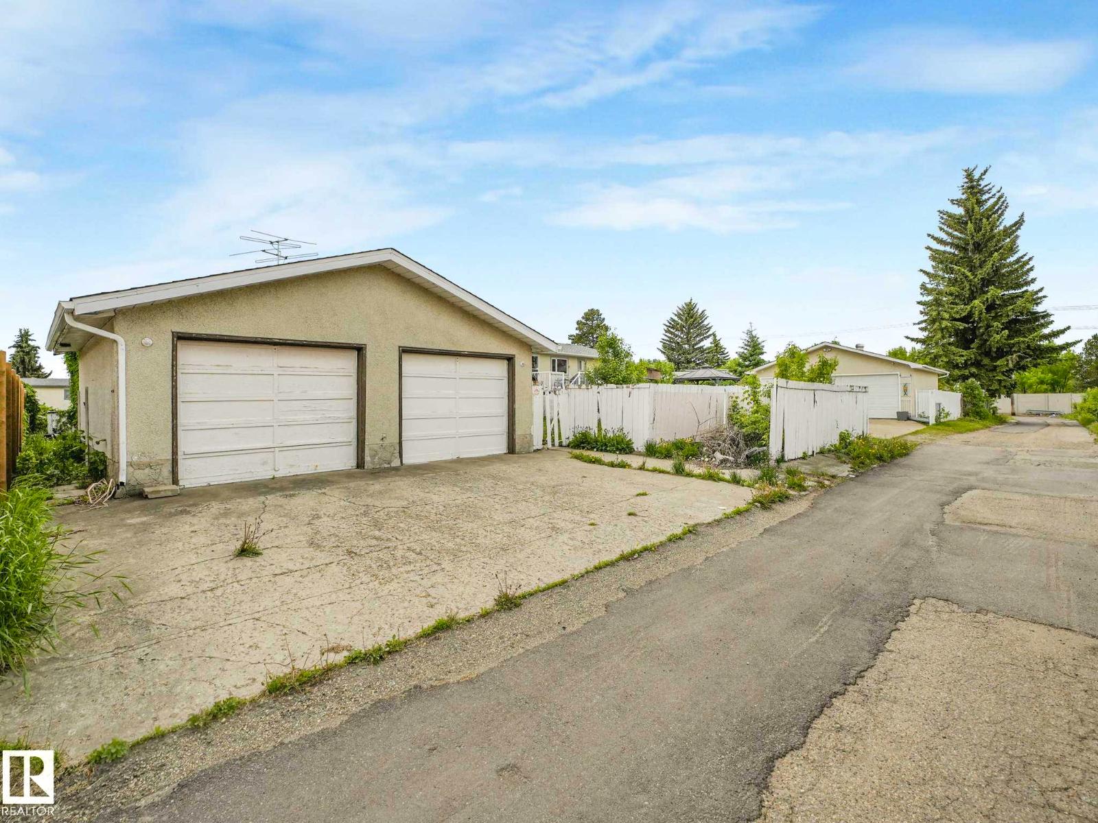 9528 151 AV NW - 59