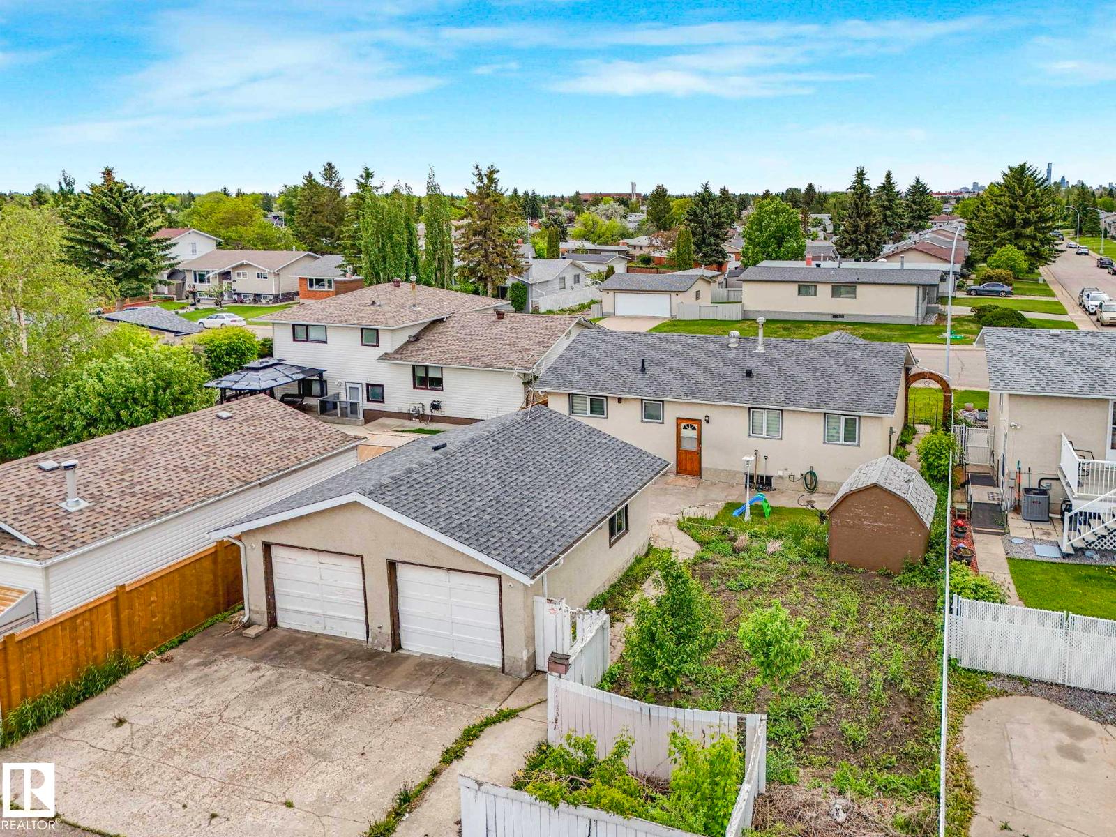 9528 151 AV NW - 60