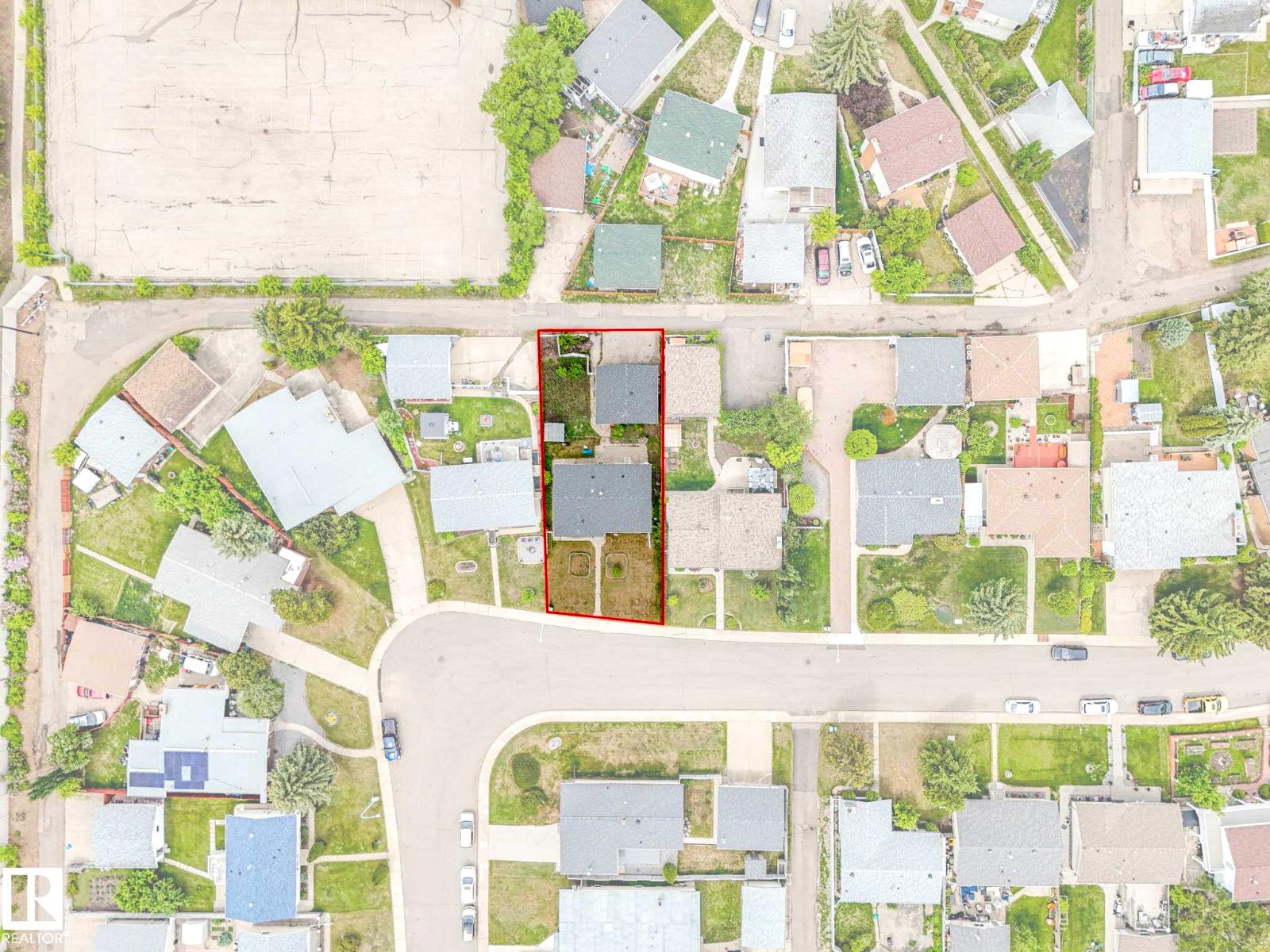 9528 151 AV NW - 62