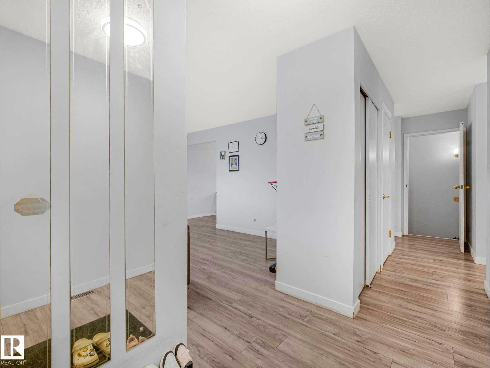 9528 151 AV NW - 9