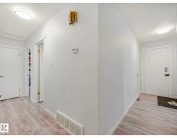 9528 151 Av Nw, Edmonton, AB T5E2R3 Photo 23