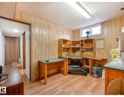 9528 151 Av Nw, Edmonton, AB T5E2R3 Photo 38