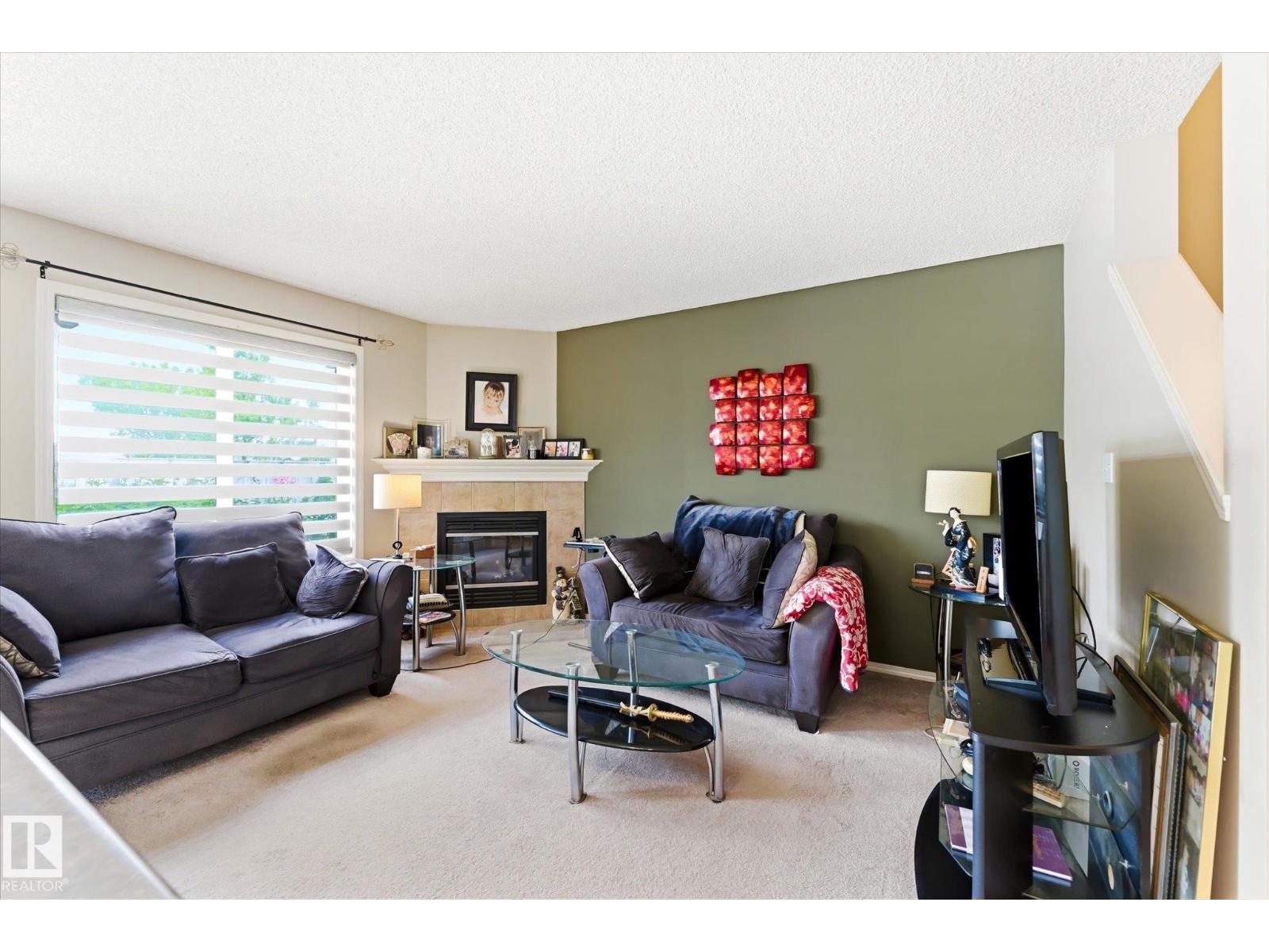 #37 4020 21 ST NW - 8