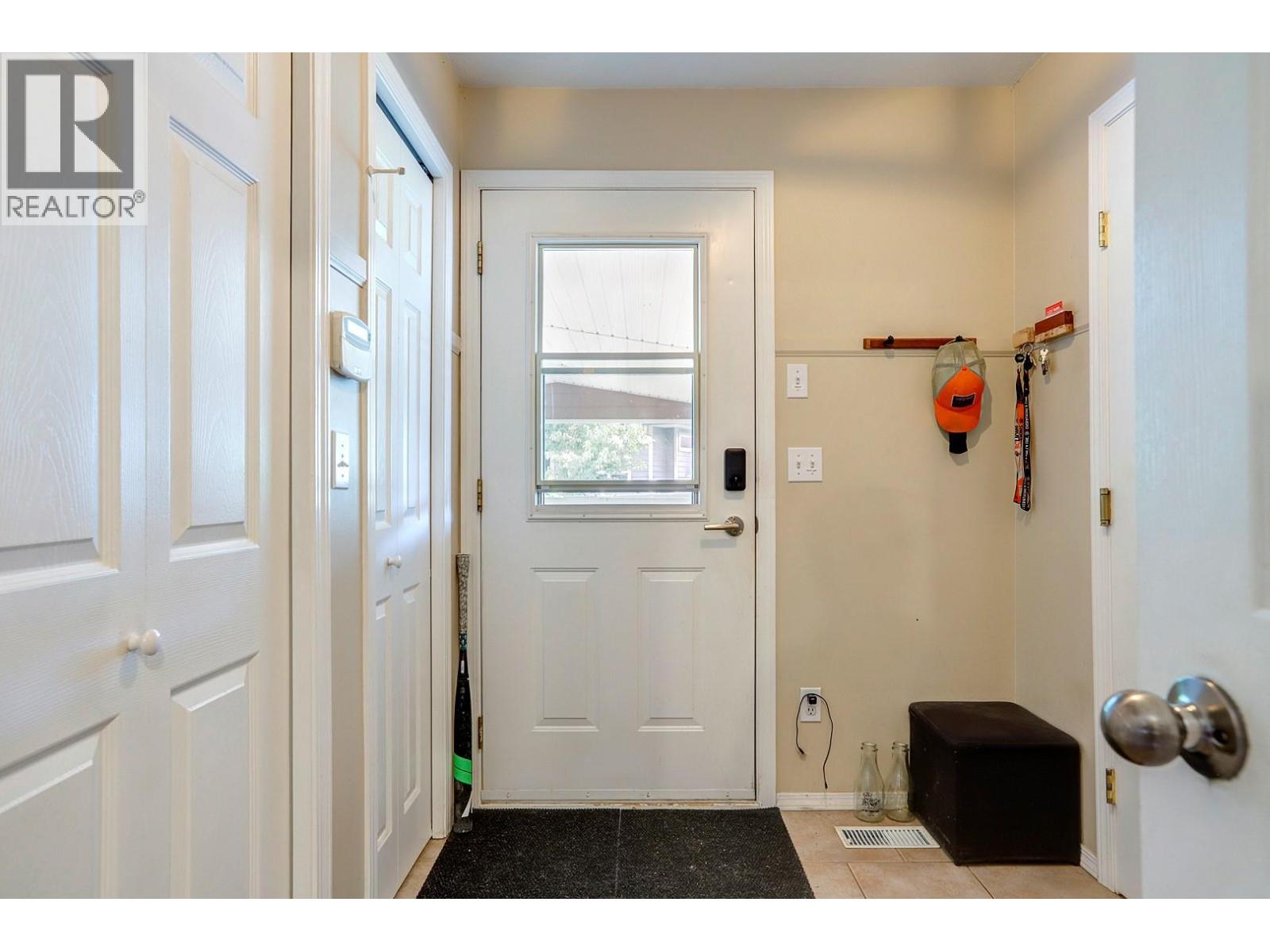 3230 Fraser Road - 7