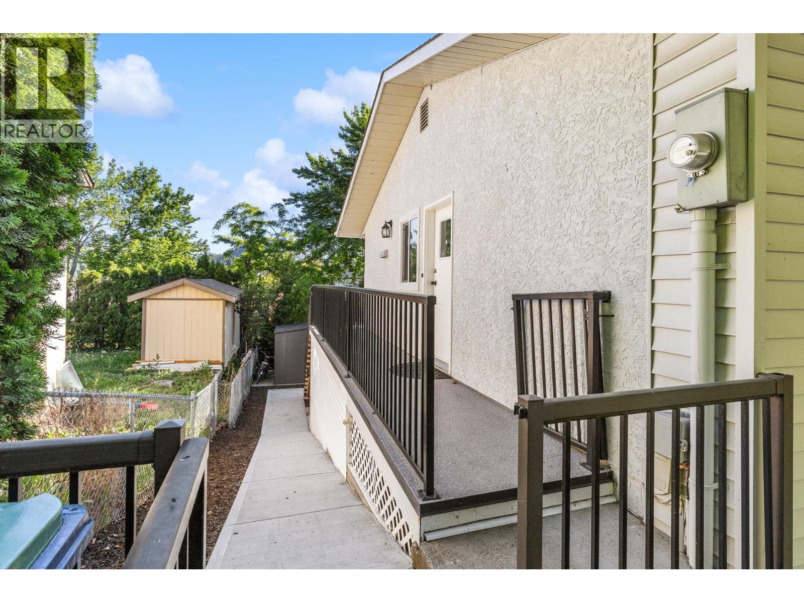  2954 Sandstone Drive, West Kelowna