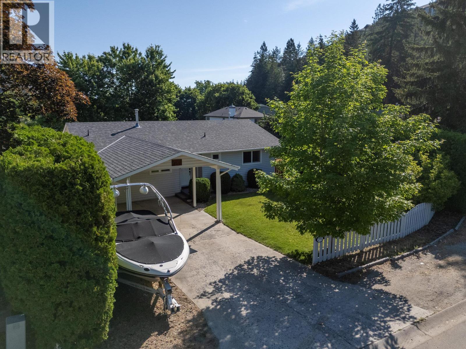  2954 Sandstone Drive, West Kelowna