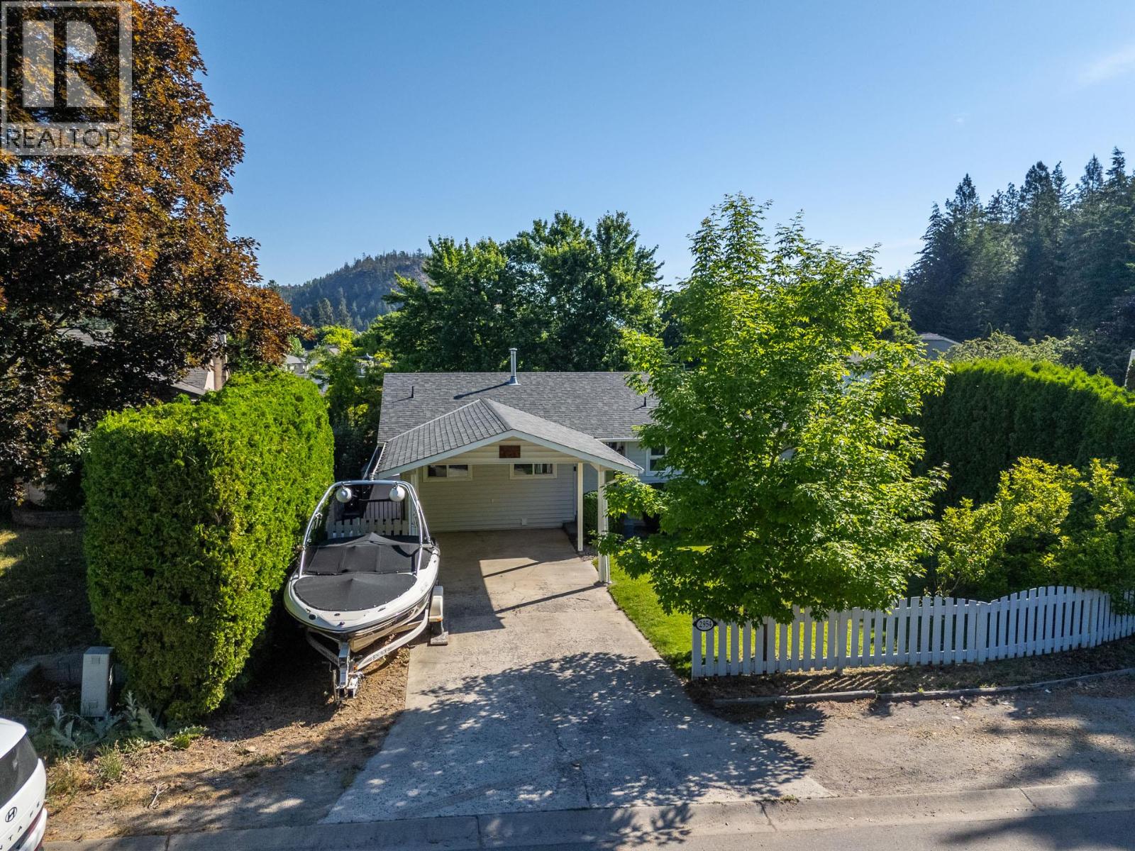  2954 Sandstone Drive, West Kelowna