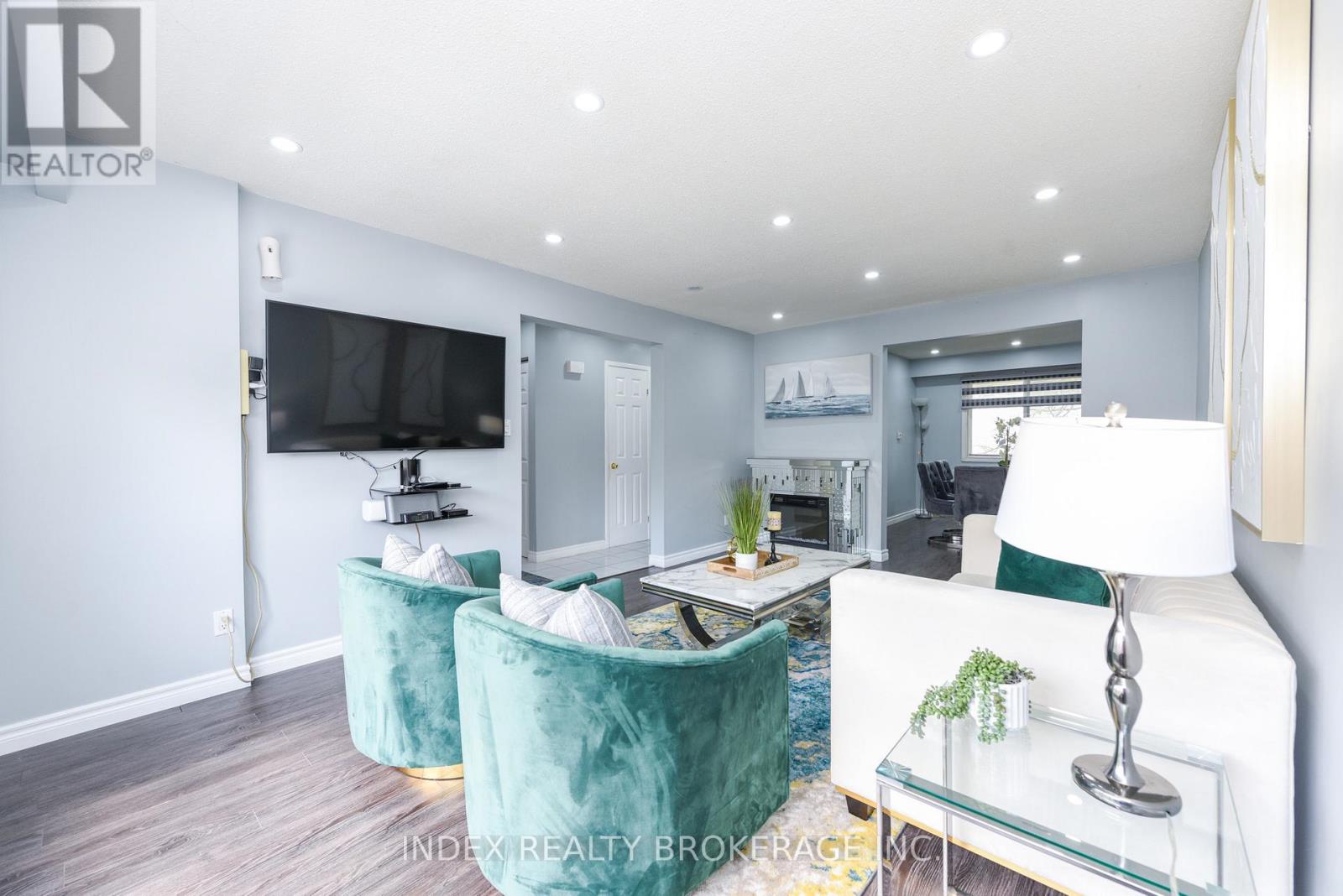#50 7475 GOREWAY DRIVE - 11