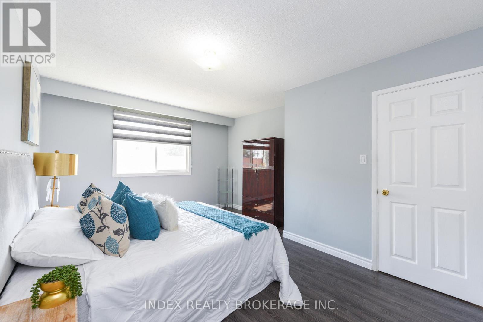 #50 7475 GOREWAY DRIVE - 28