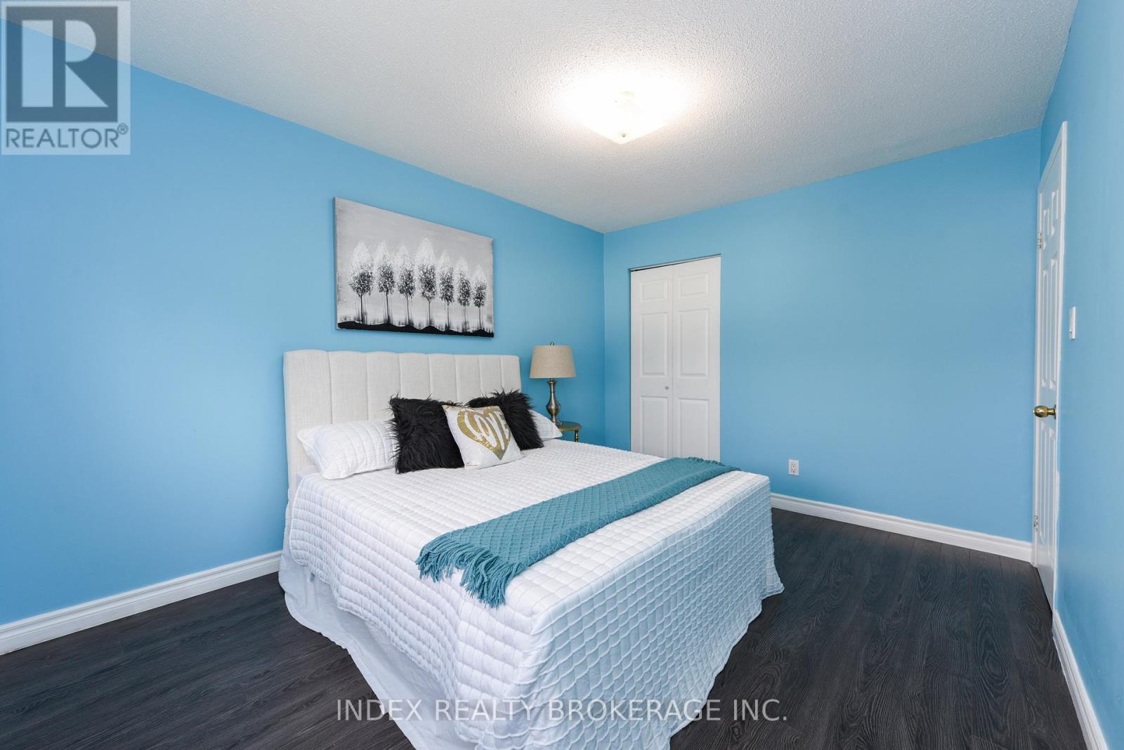 #50 7475 GOREWAY DRIVE - 32