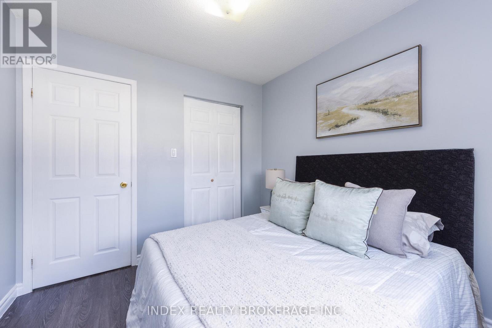 #50 7475 GOREWAY DRIVE - 36