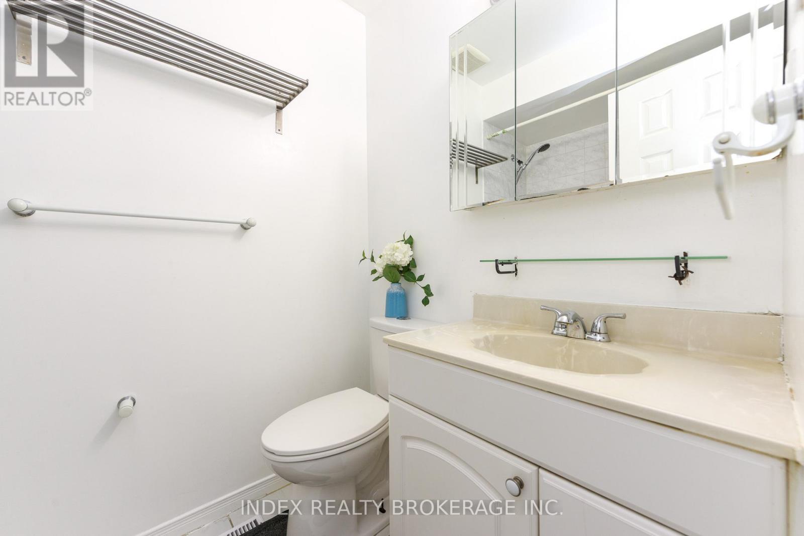 #50 7475 GOREWAY DRIVE - 38