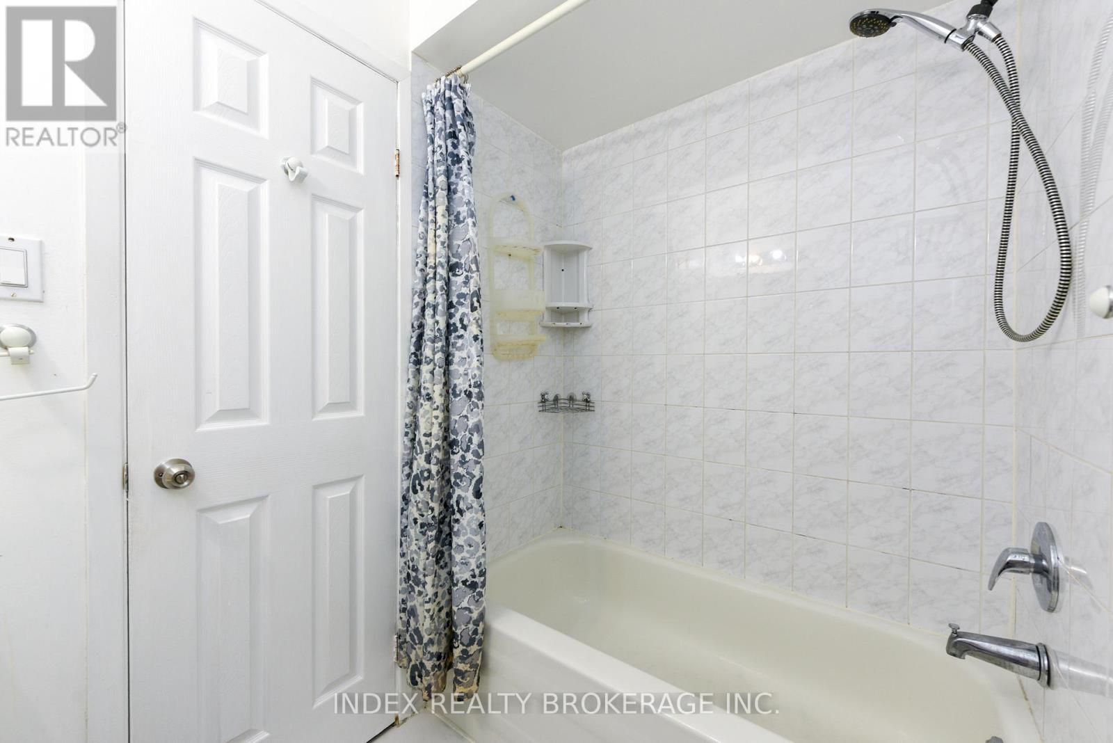 #50 7475 GOREWAY DRIVE - 39
