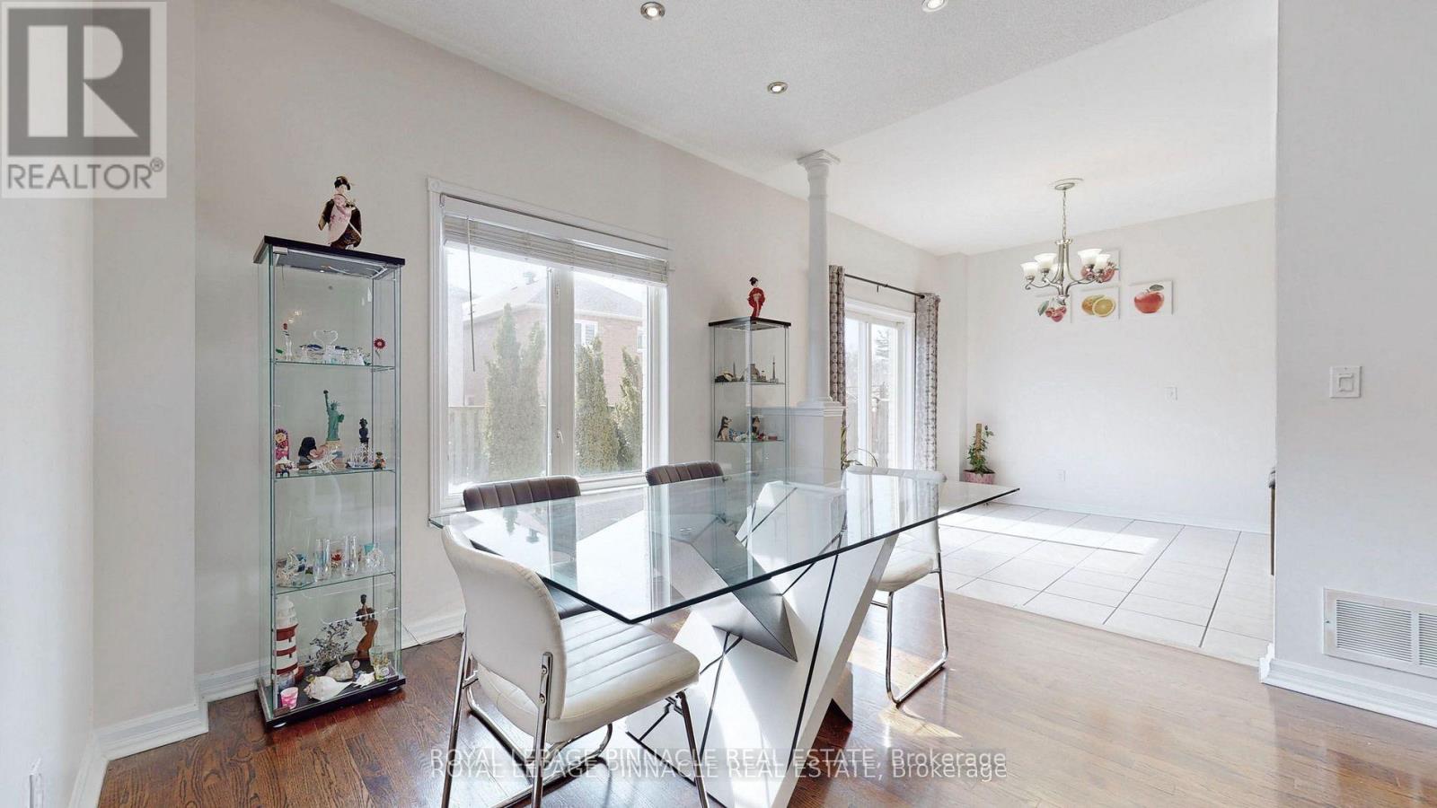 7254 DIME CRESCENT - 11