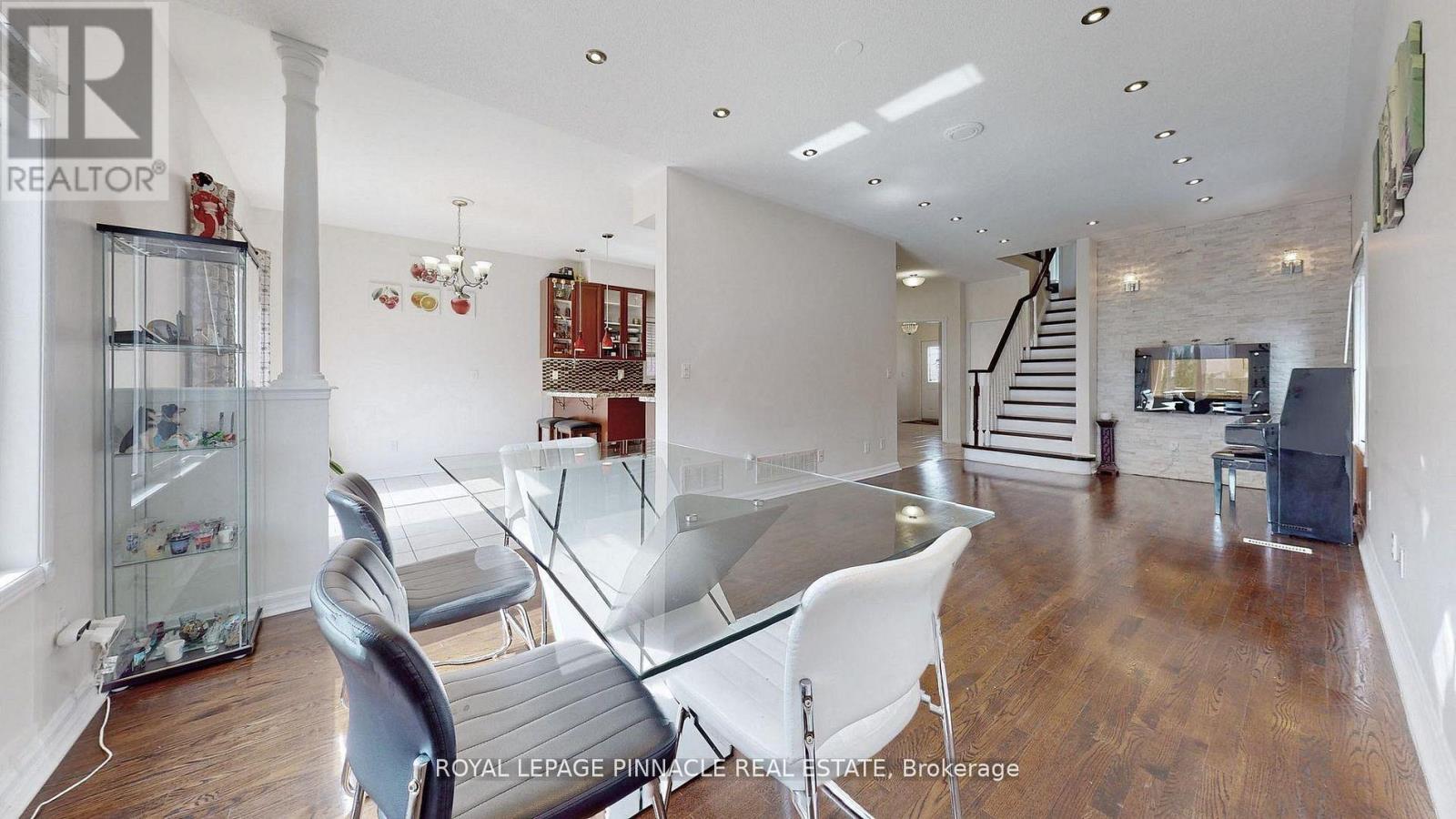 7254 DIME CRESCENT - 12