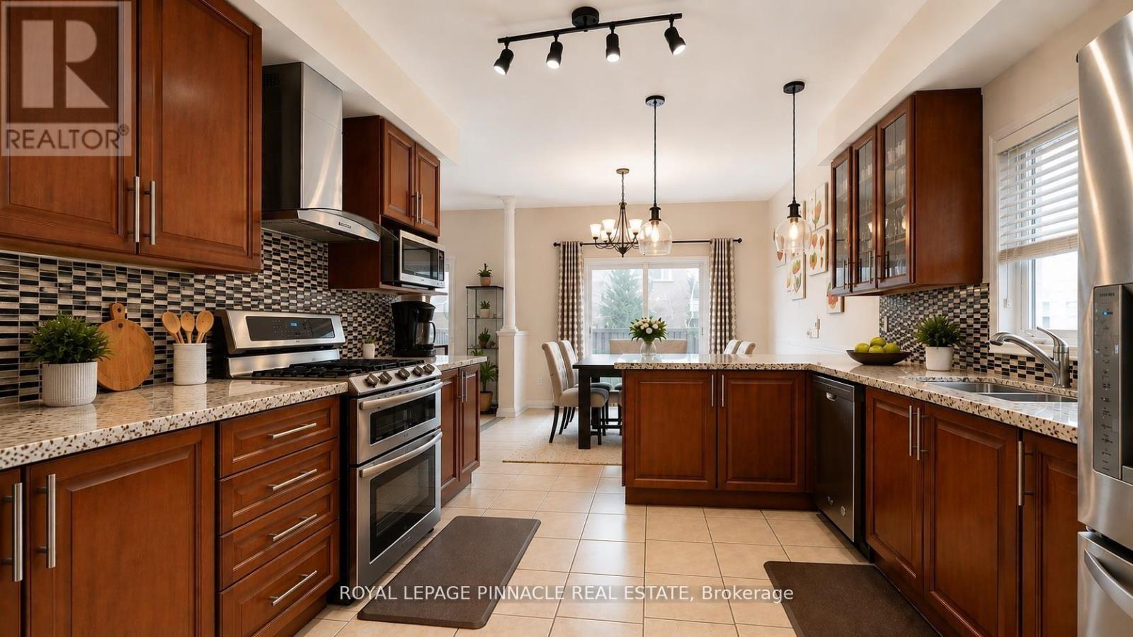 7254 DIME CRESCENT - 15