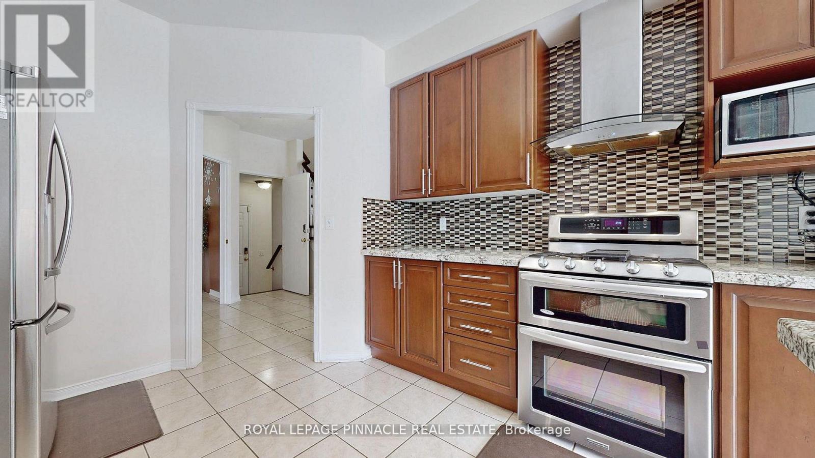 7254 DIME CRESCENT - 21
