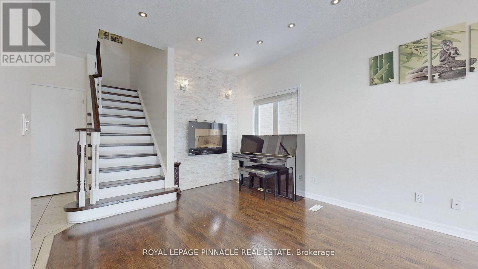 7254 DIME CRESCENT - 24