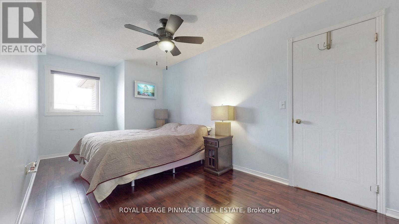 7254 DIME CRESCENT - 34