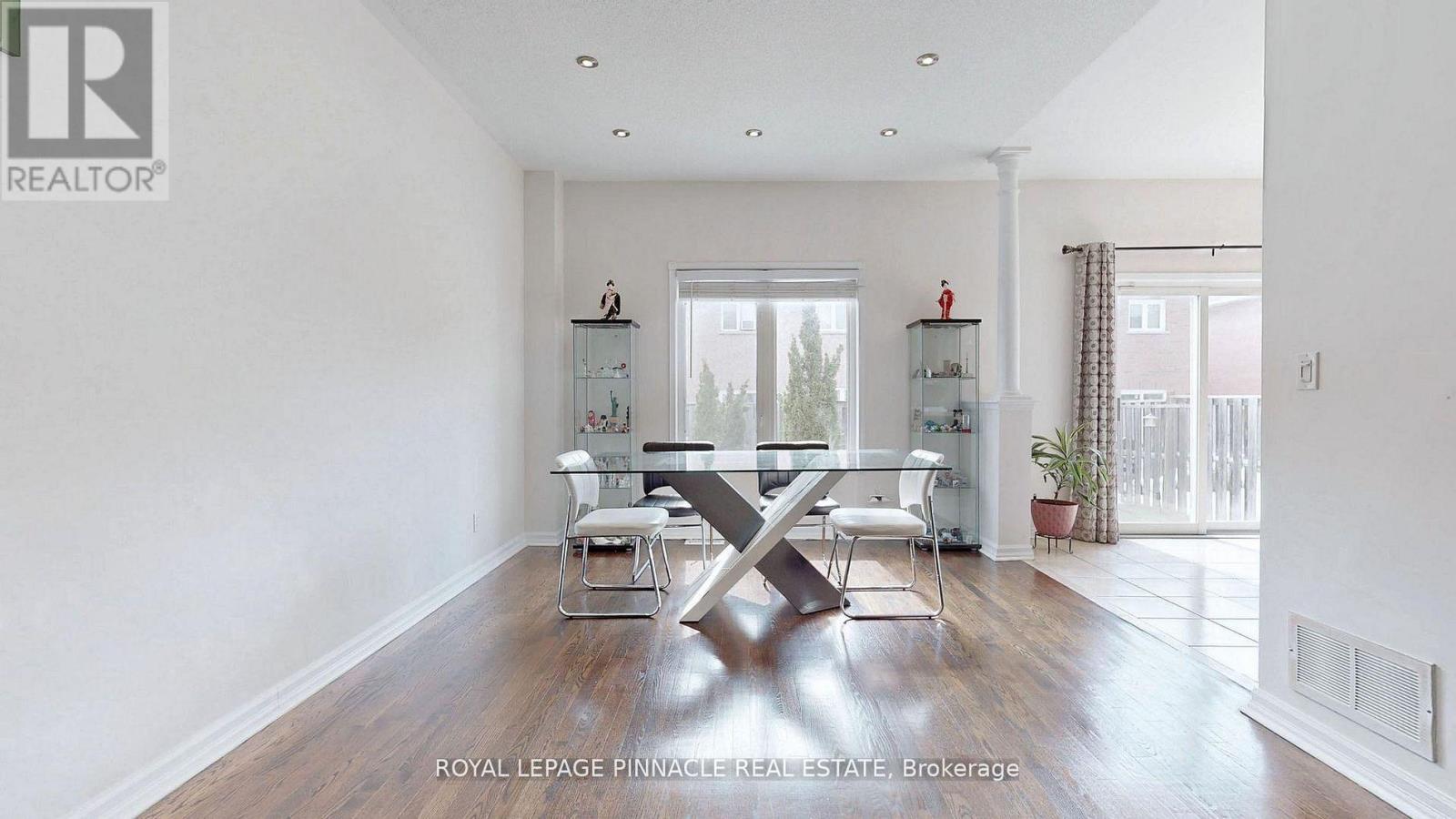 7254 DIME CRESCENT - 9