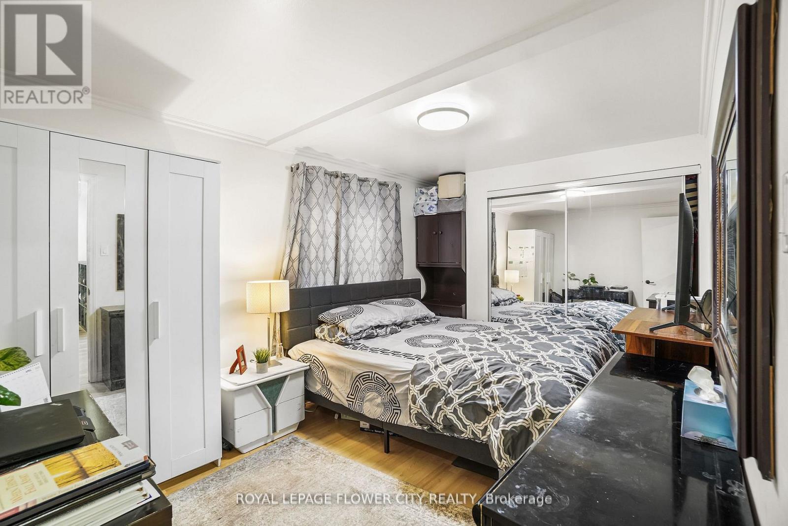 167 SHOREHAM DRIVE - 15