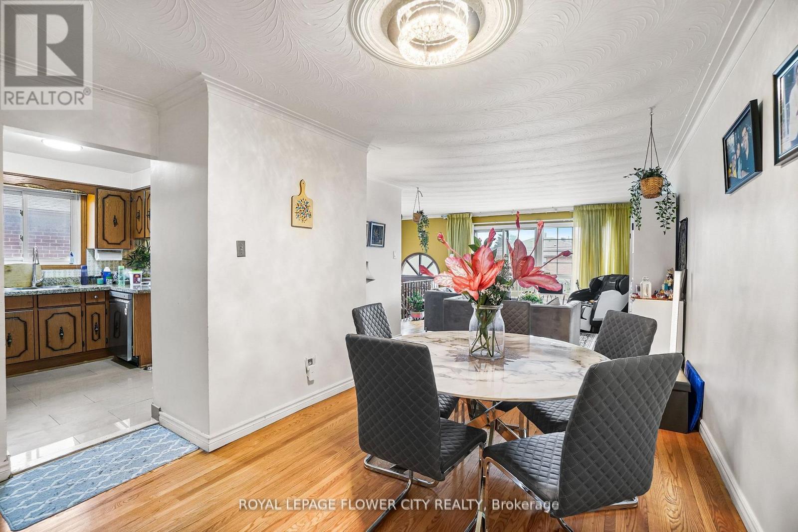 167 SHOREHAM DRIVE - 25