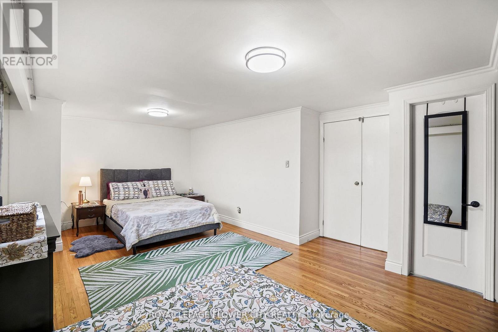 167 SHOREHAM DRIVE - 32