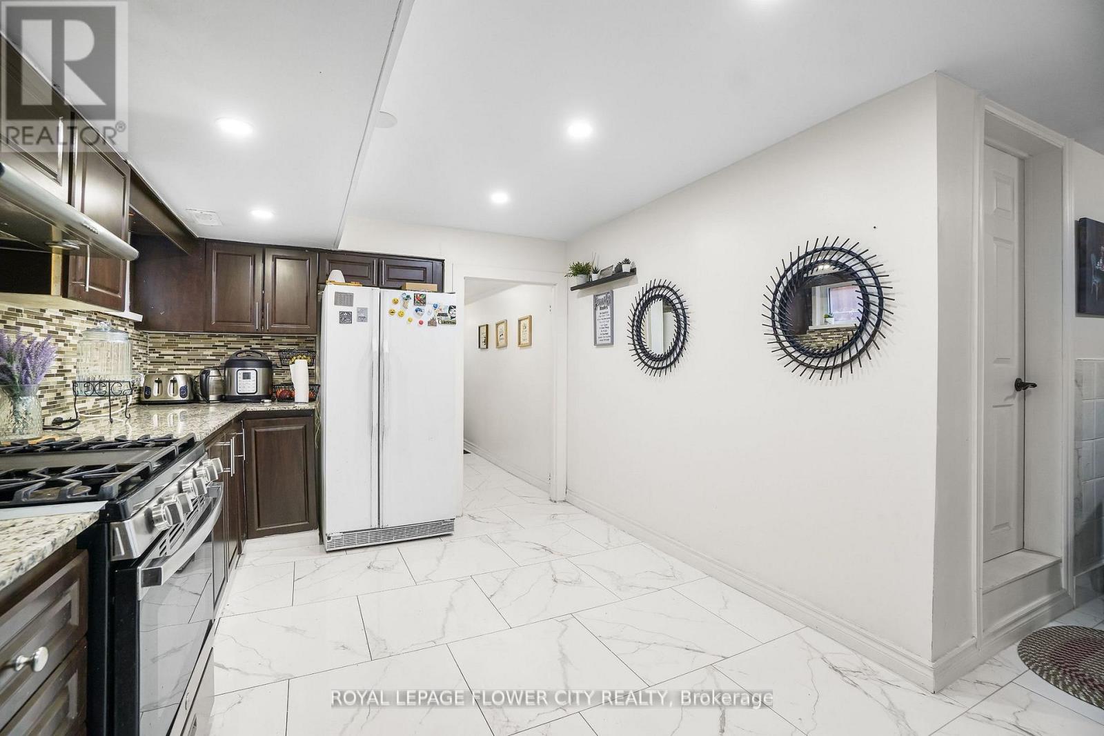 167 SHOREHAM DRIVE - 5