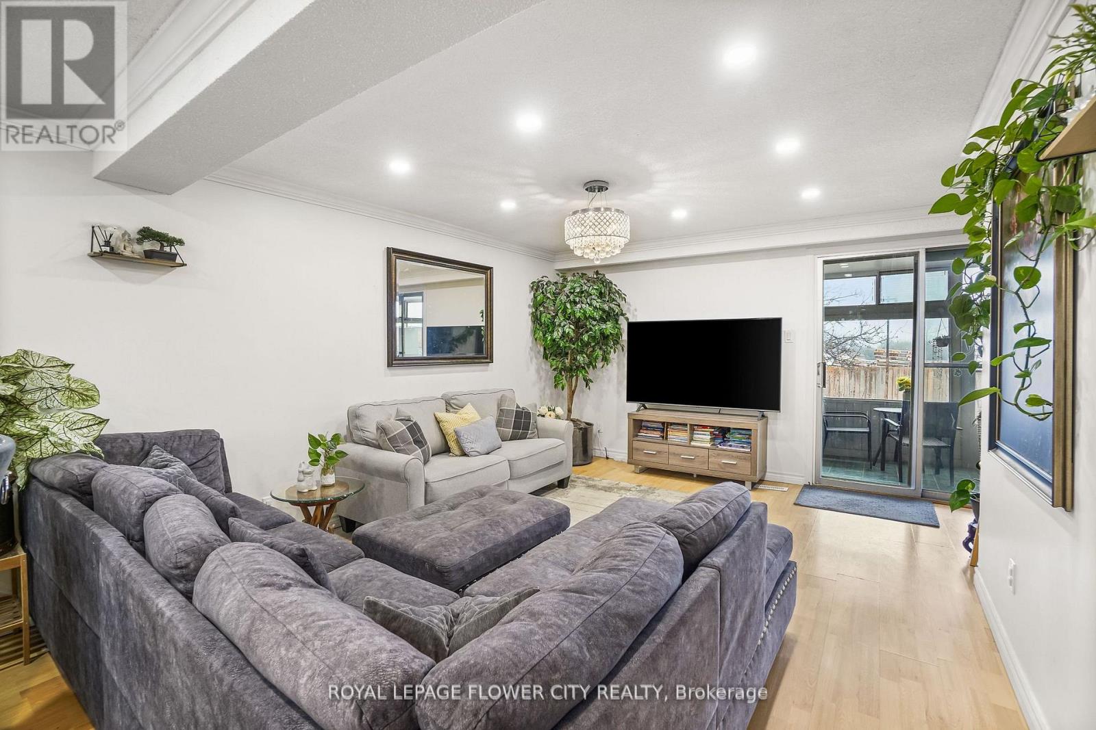 167 SHOREHAM DRIVE - 8