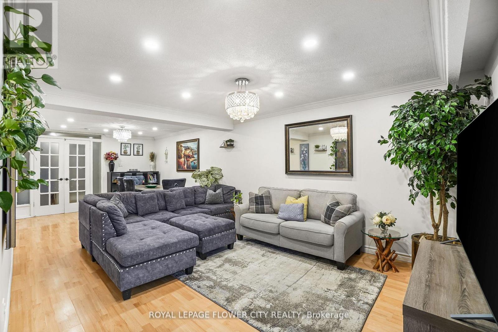 167 SHOREHAM DRIVE - 9