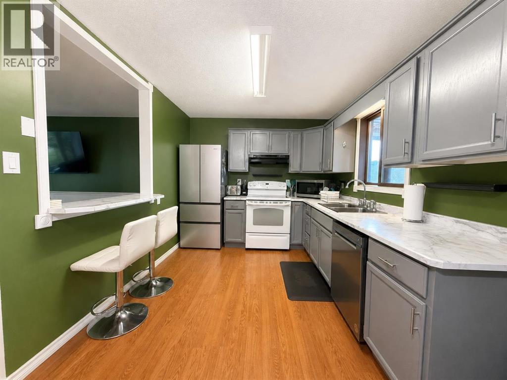 816 15 Street - photo 5