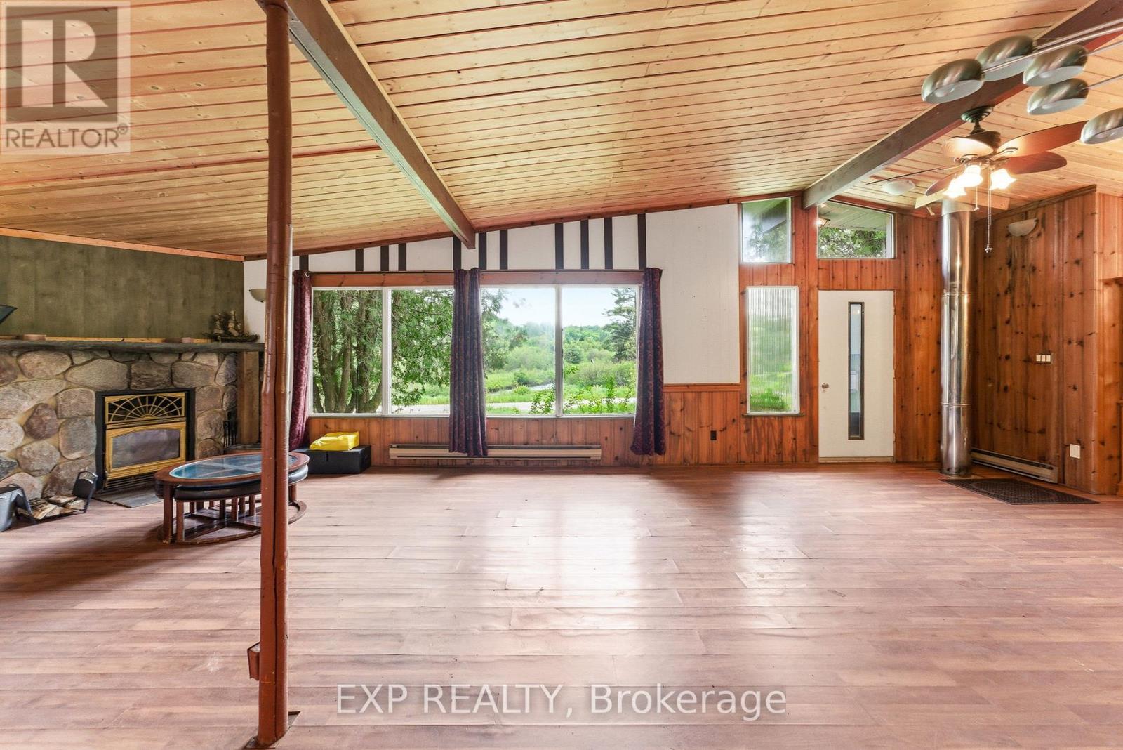 1524 HEKKLA ROAD - 10