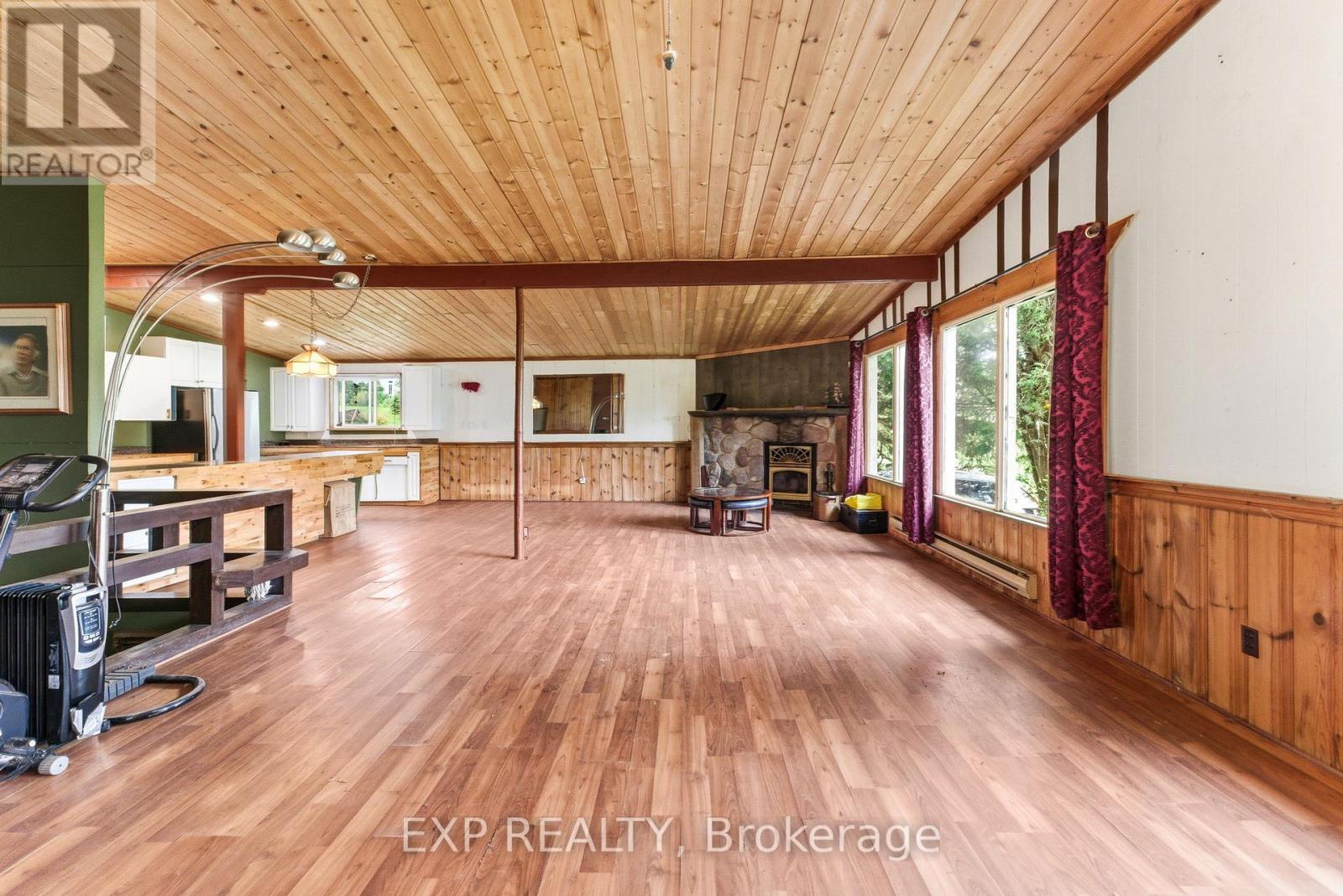1524 HEKKLA ROAD - 11
