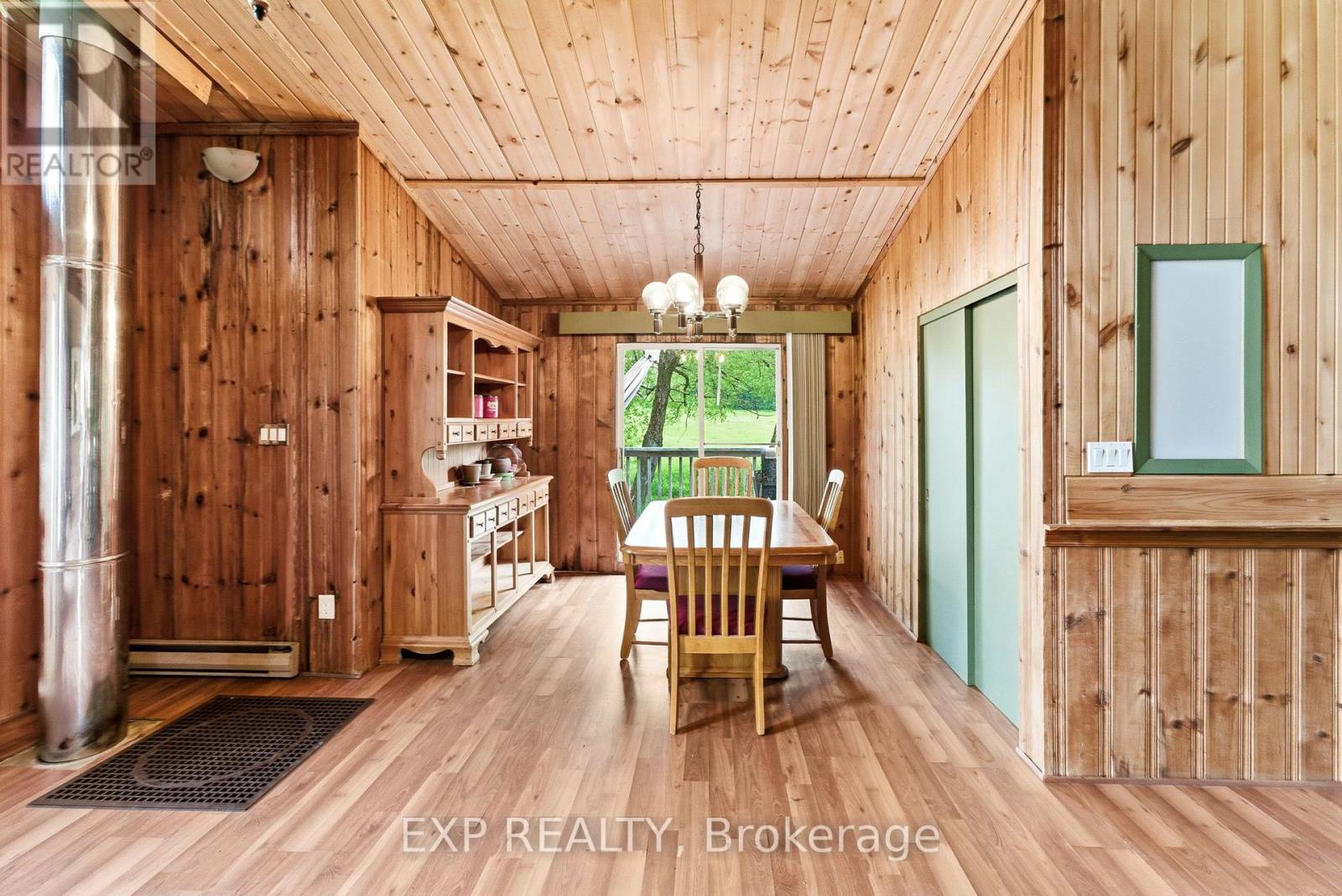 1524 HEKKLA ROAD - 12